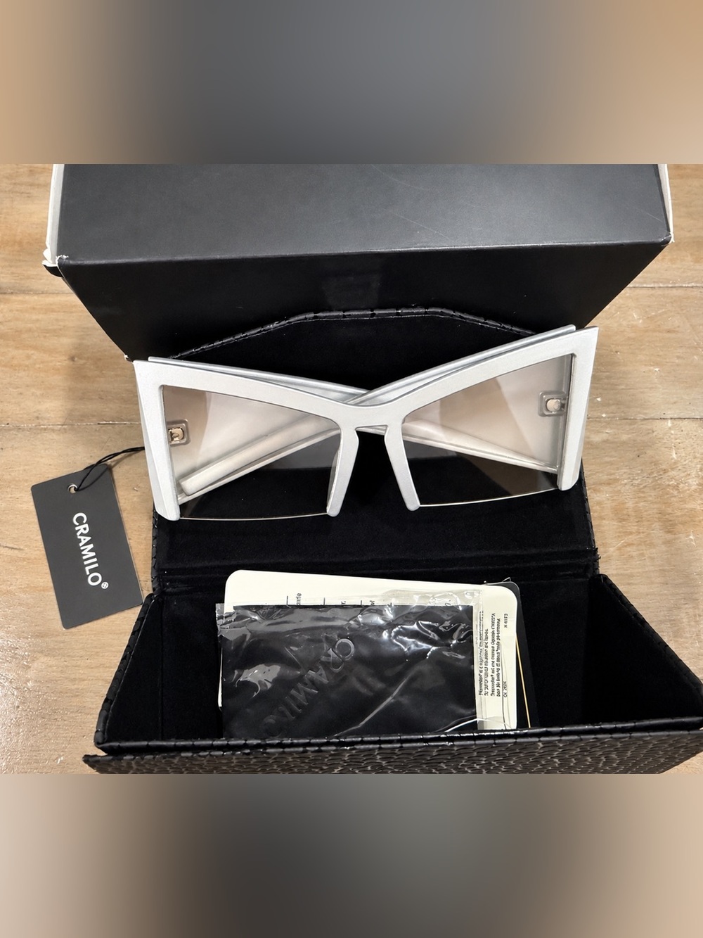 NWT CRAMILO Silver Futuristic Shield Sunglasses w/ Case Box